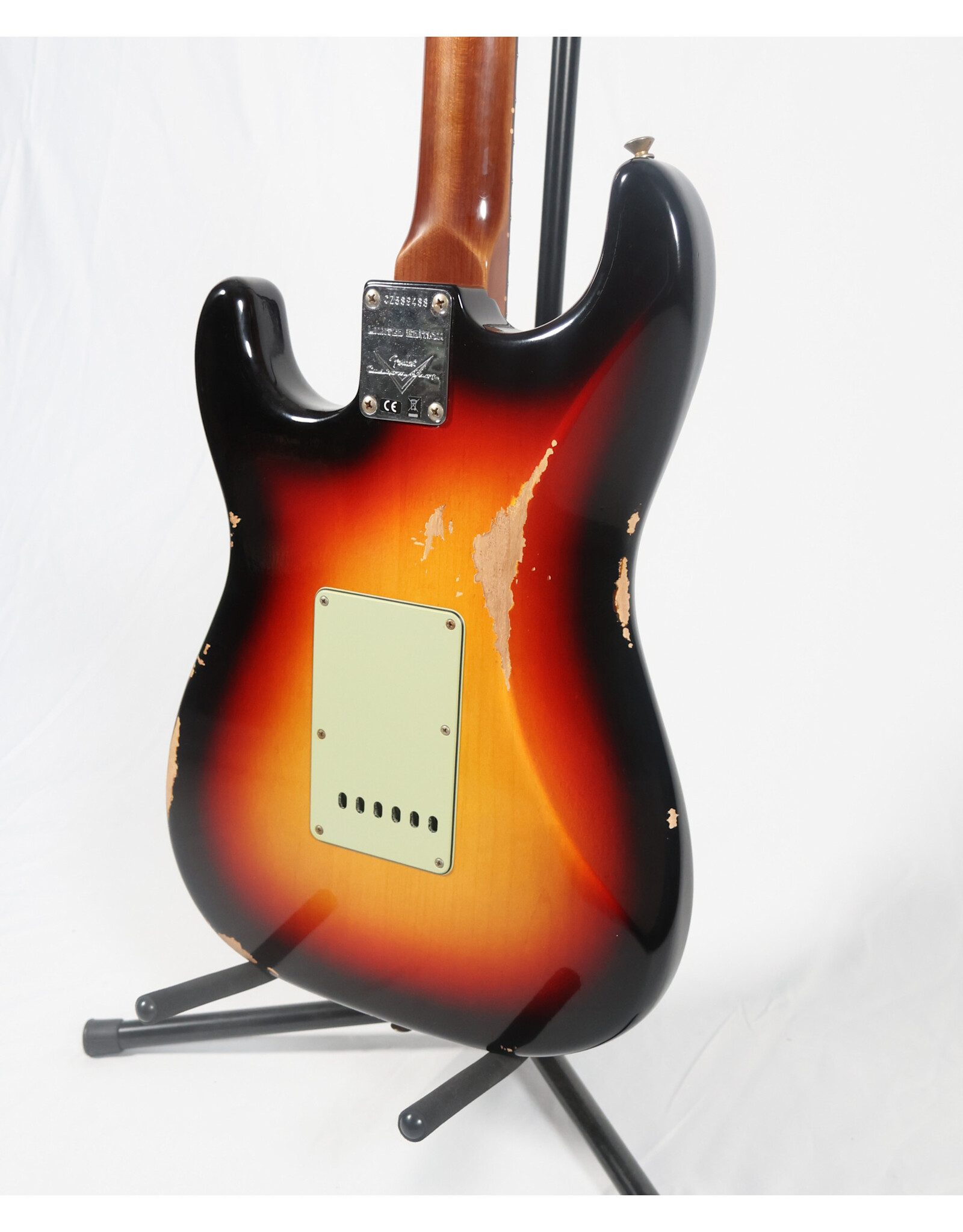 Fender Custom Shop Fender Custom Shop Limited Edition '60s Stratocaster, 3-Tone Sunburst Relic, Dualmag II