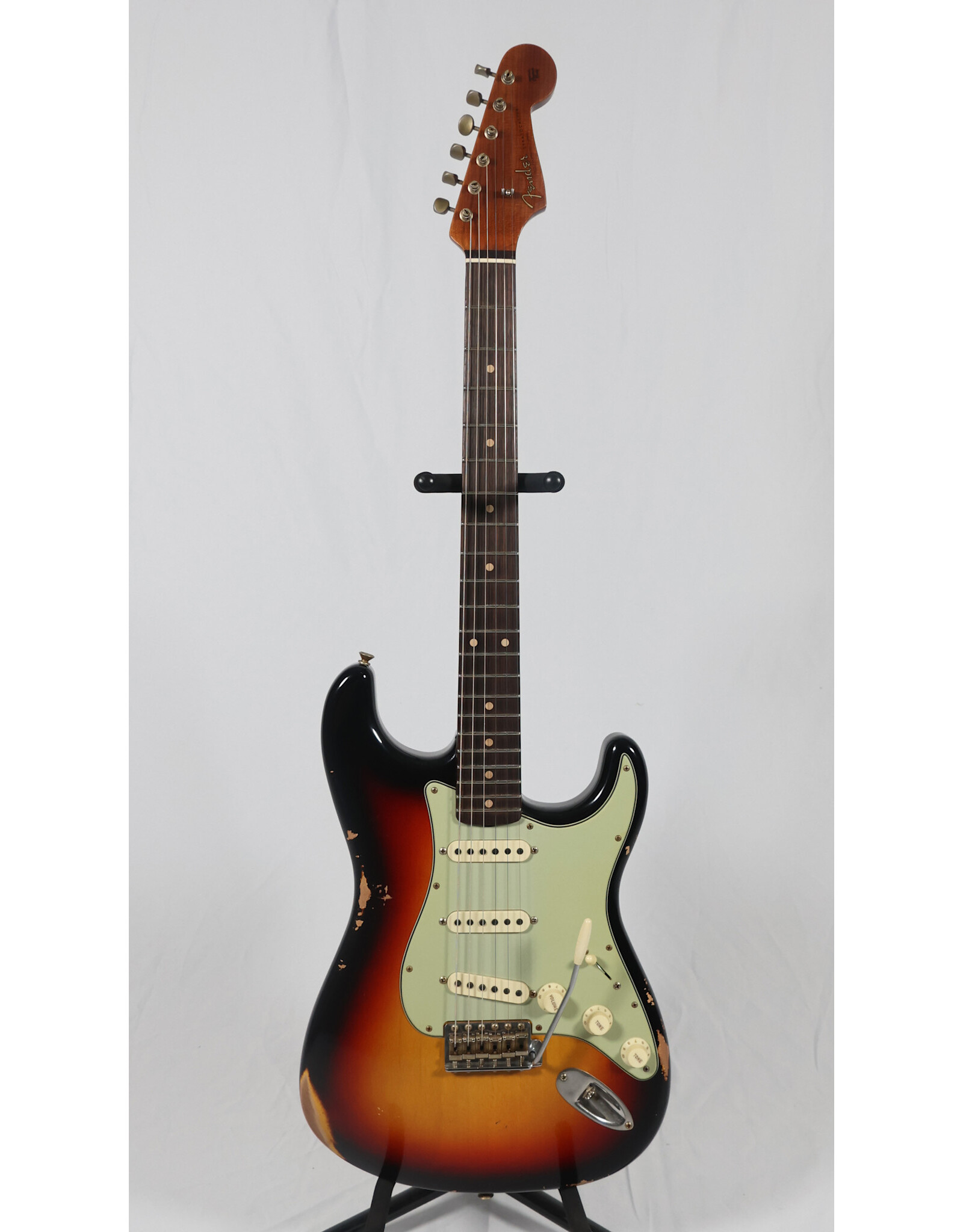 Fender Custom Shop Fender Custom Shop Limited Edition '60s Stratocaster, 3-Tone Sunburst Relic, Dualmag II