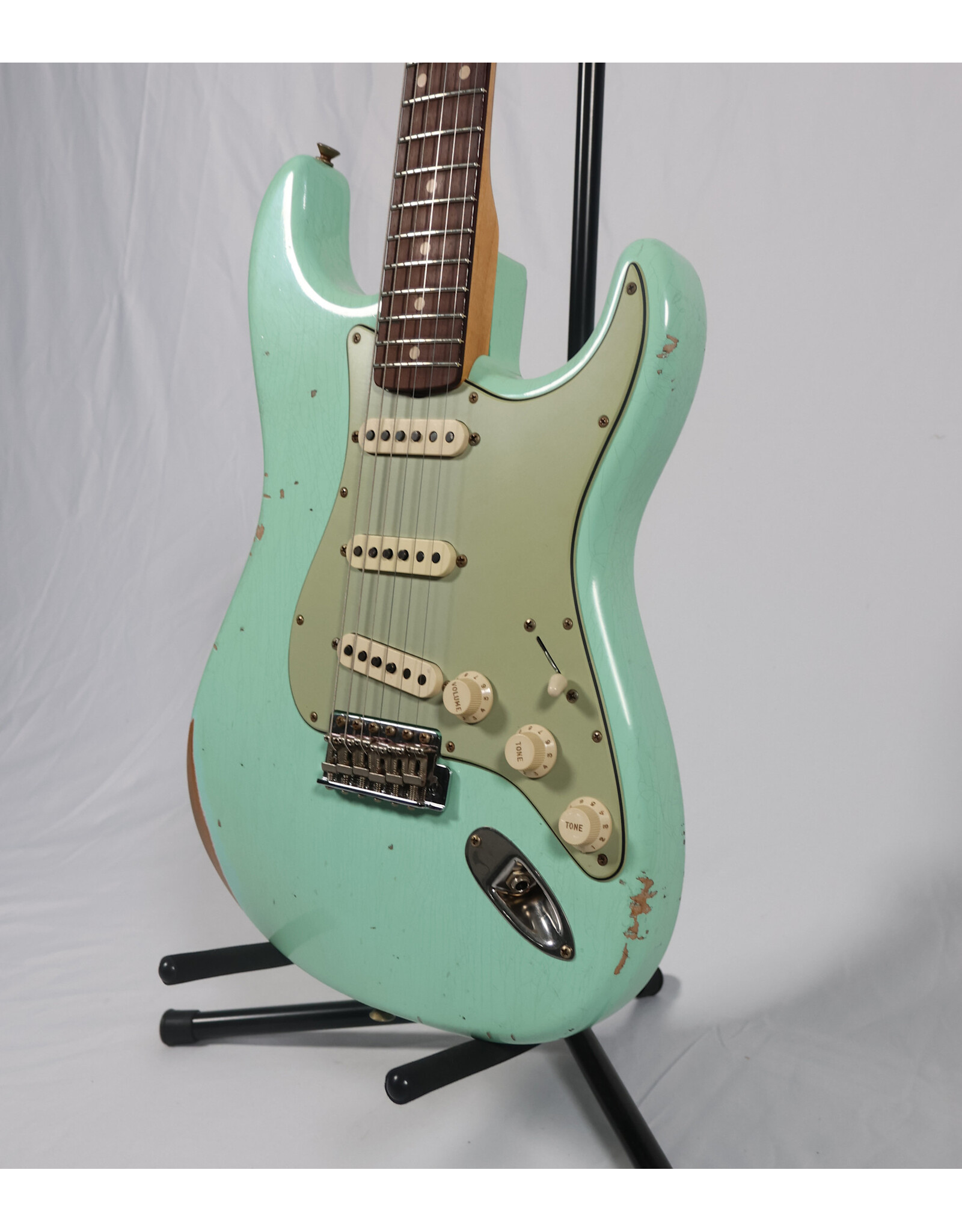 Fender Custom Shop Fender Custom Shop Limited '60 Stratocaster, Aged Surf Green w/Matching Headstock, Relic, Quarter Sawn Maple Ceck, Rosewood Fingerboard