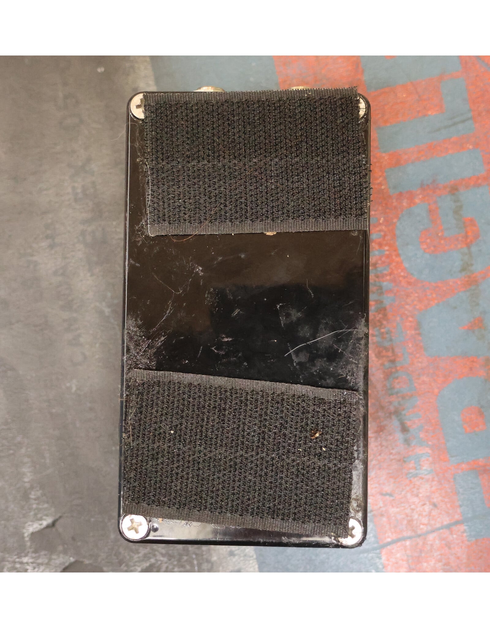 Idiotbox Dark Waves Chorus, Used