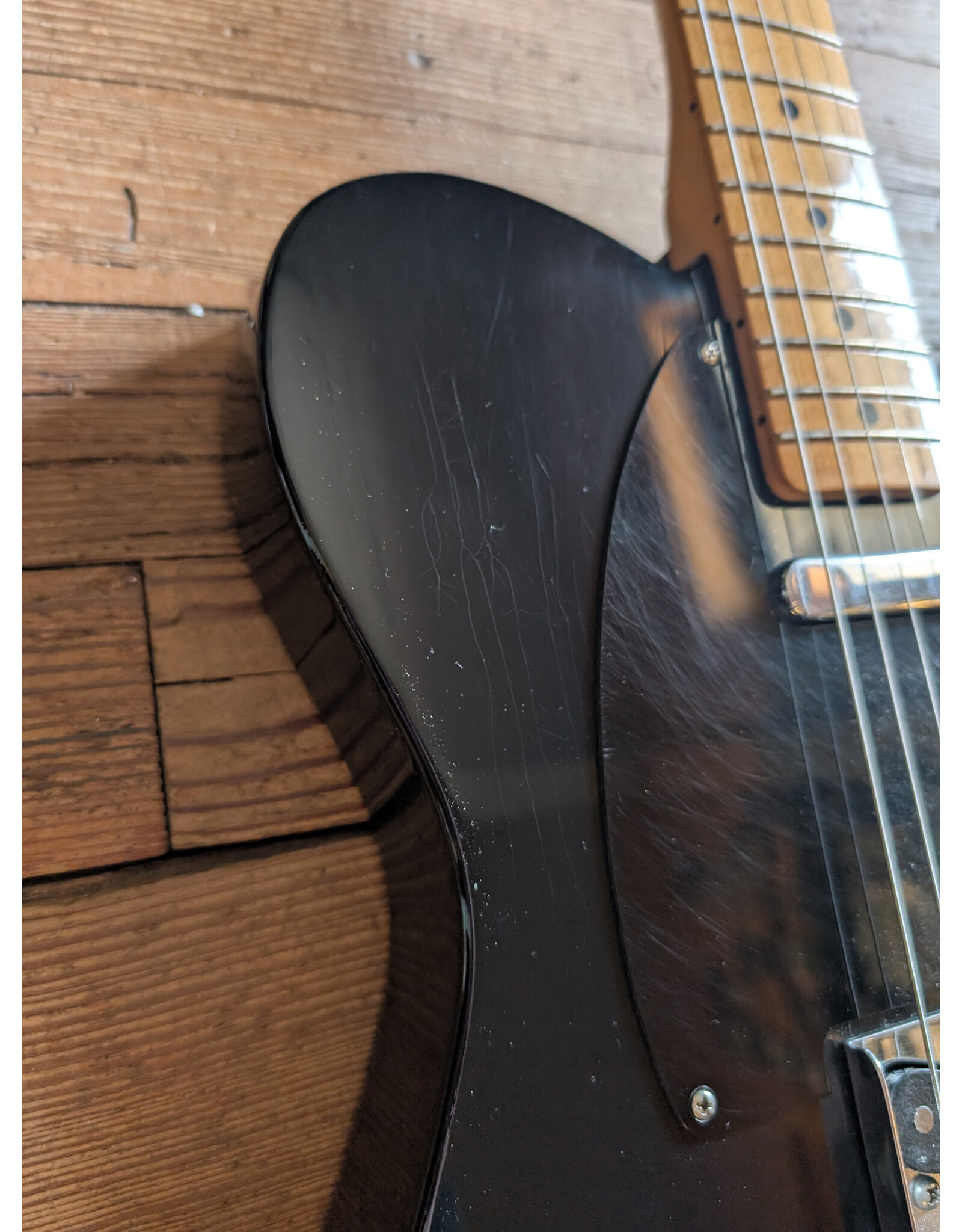 Fender Fender Dealer Exclusive Vintera Road Worn '60s Double Esquire, Black w/ Deluxe Hard Shell Case