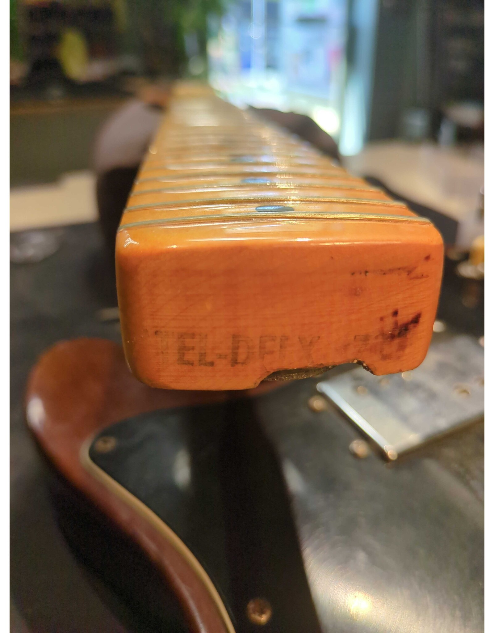 Fender Fender 1976 Left-Handed Telecaster Deluxe, Mocha w/ OHSC