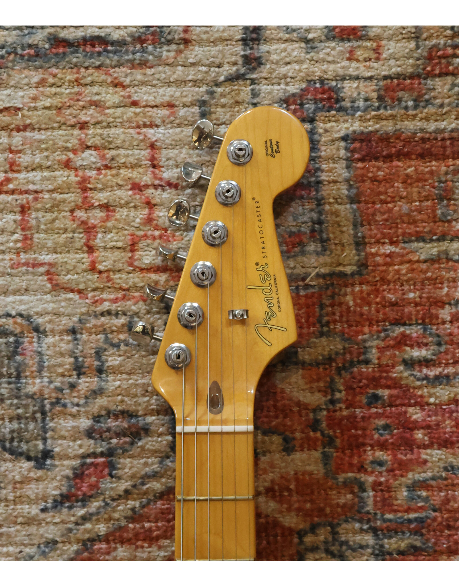 Fender Fender American Professional Classic HSS Stratocaster, 3-Color Sunburst w/ Gig Bag, Used