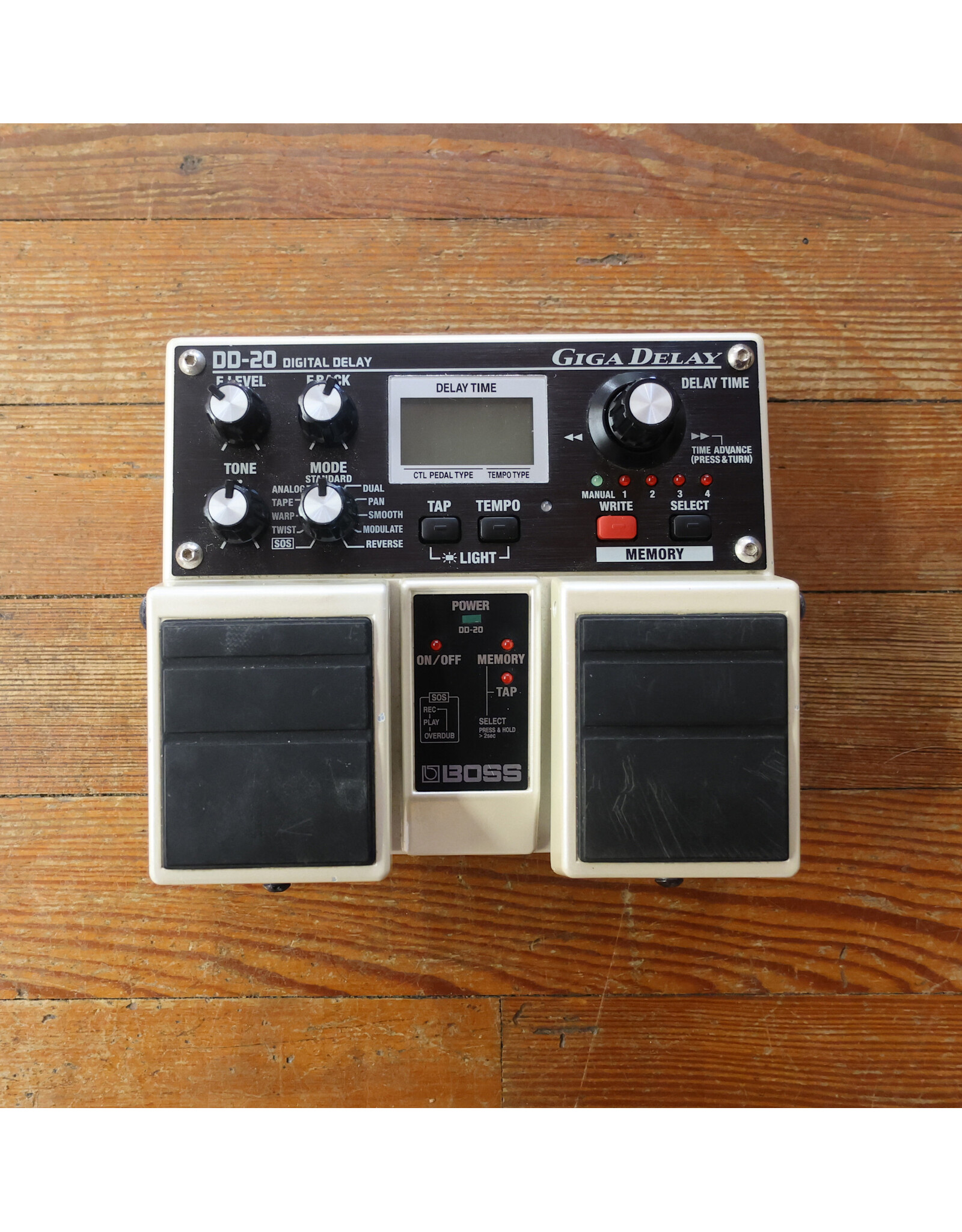 Boss Boss DD-20 Giga Delay w/ Box, Used