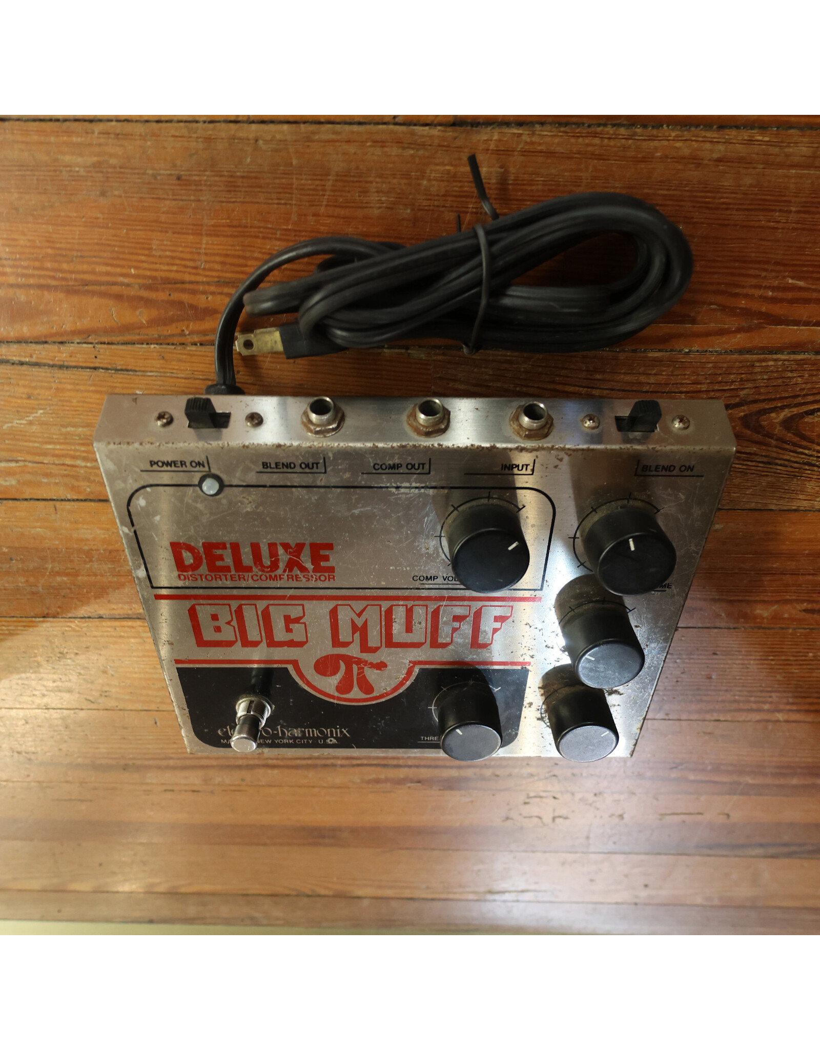 Electro-Harmonix Electro-Harmonix 70s Deluxe Big Muff Pi Distorter/Compressor, Used