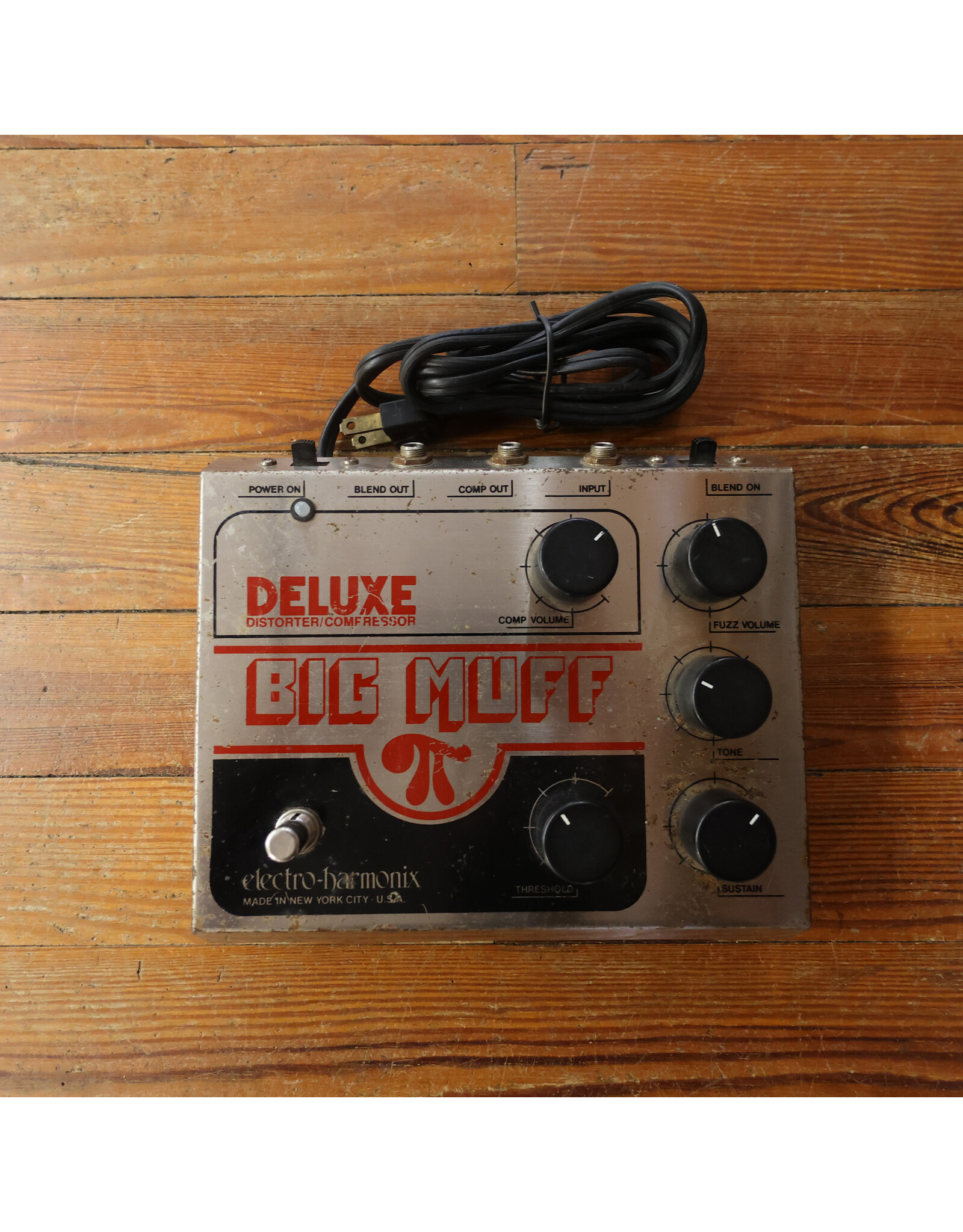 Electro-Harmonix Electro-Harmonix 70s Deluxe Big Muff Pi Distorter/Compressor, Used