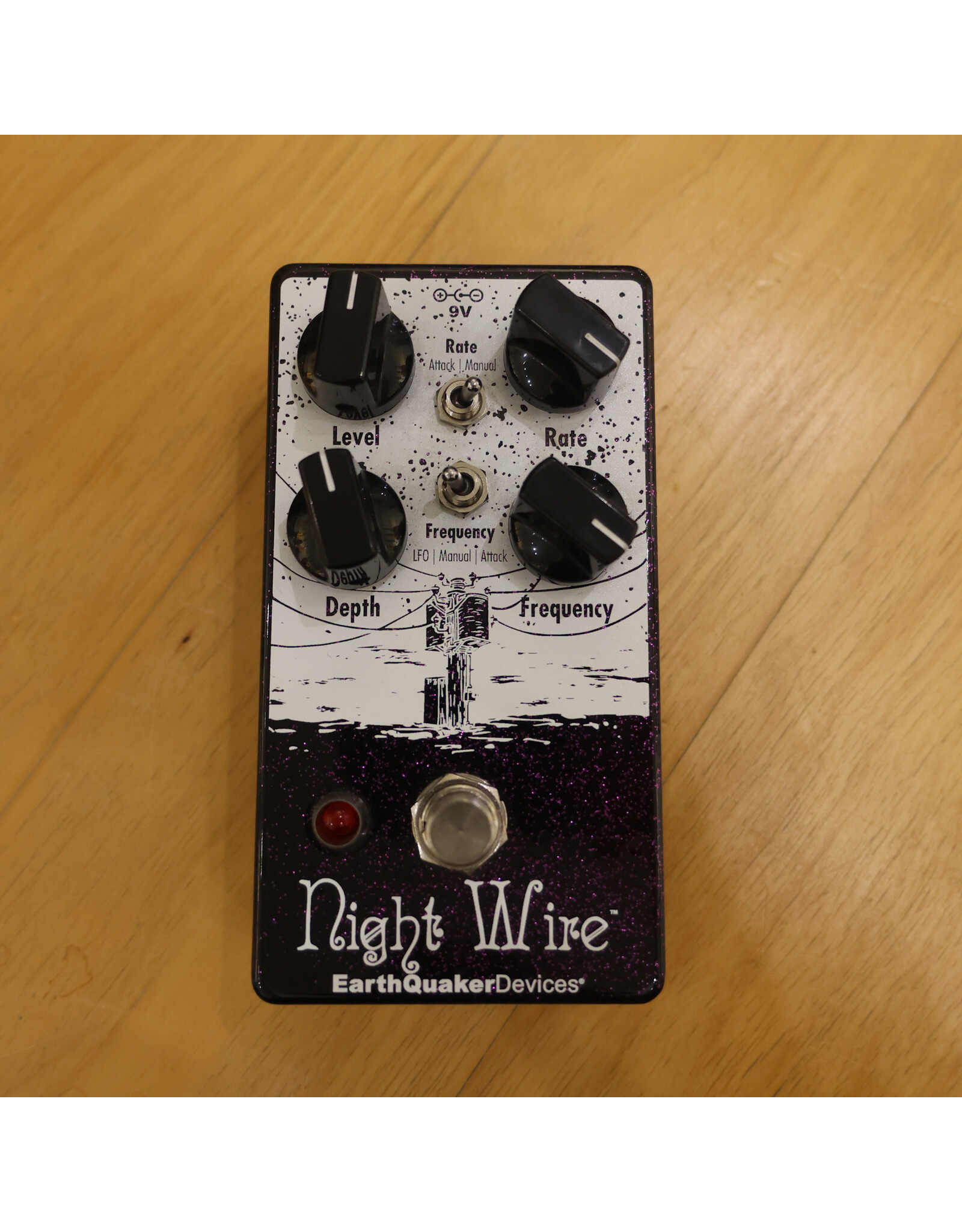 EarthQuaker Devices Earthquaker Devices Night Wire Harmonic Tremolo w/ Box, Used