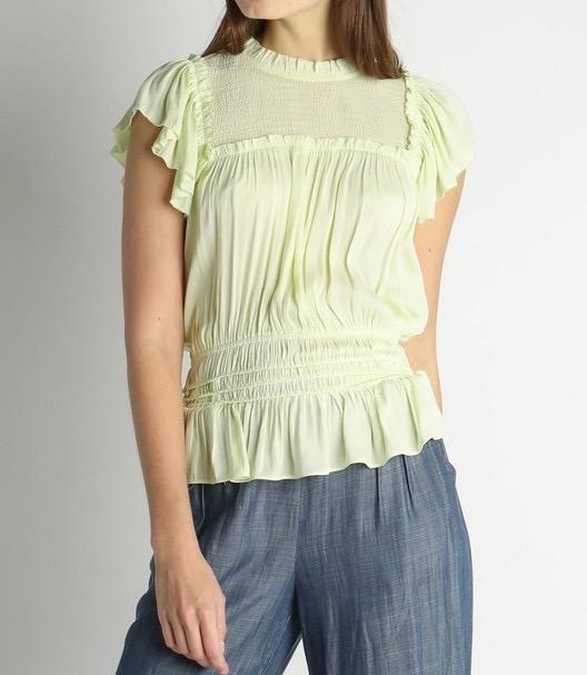 Sleeveless Blouse W/Smocked