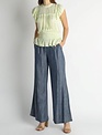 Sleeveless Blouse W/Smocked