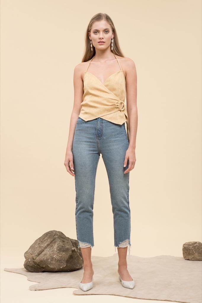 MELI HALTER WRAP TOP