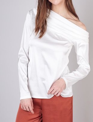 Ruched Detail Off Shoulder Top