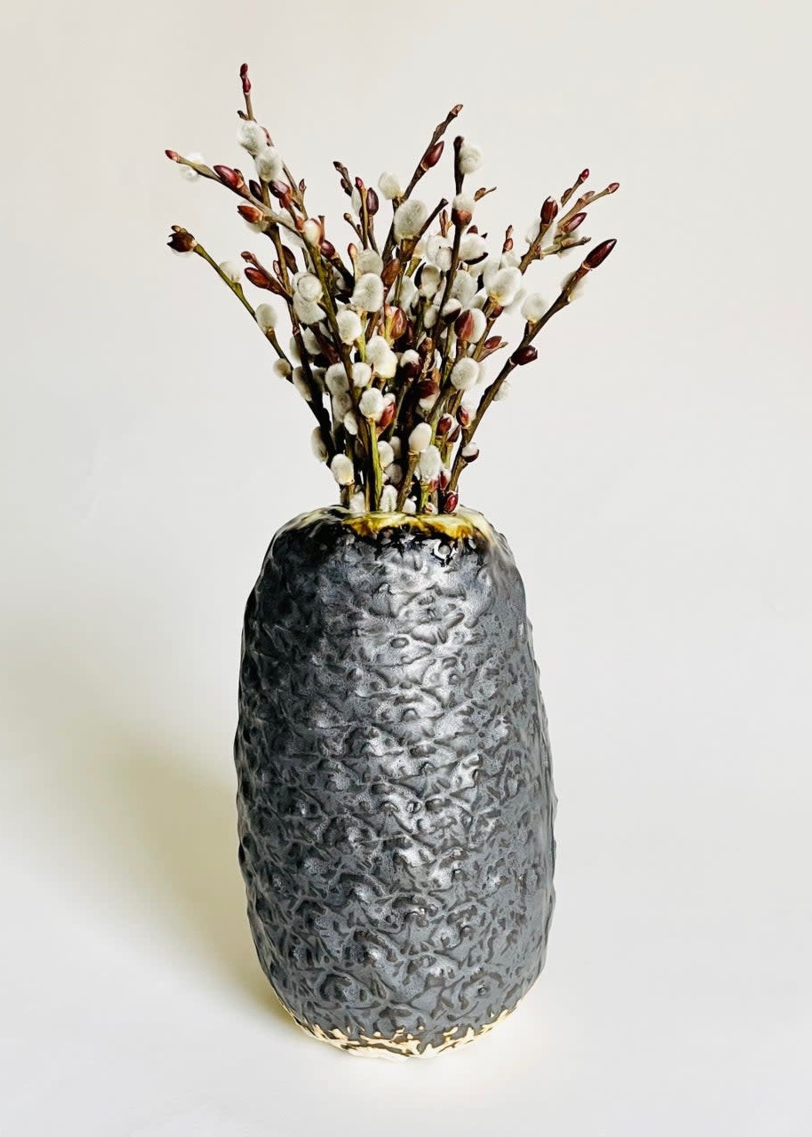 Beiko Ceramics Pineapple Vase: Gun Metal/ Clear