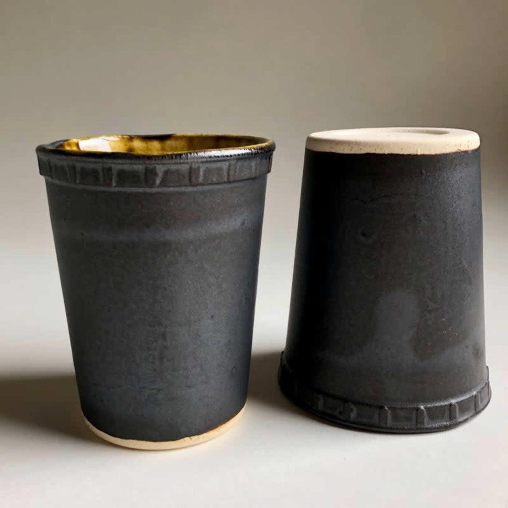 Beiko Ceramics To Go Containter: Quart: Gun Metal/ Clear