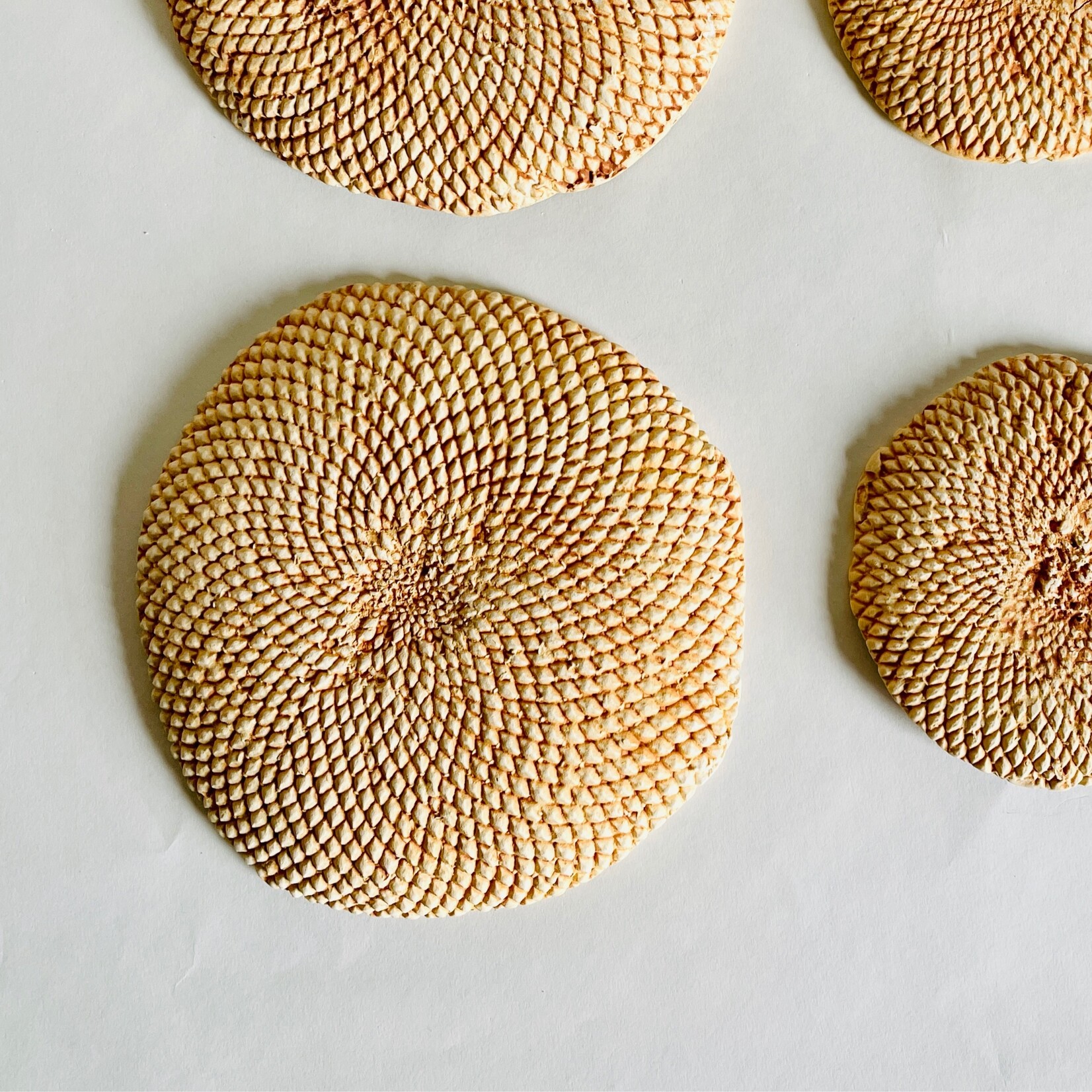 Beiko Ceramics Sunflower Plates - Large: Gun Metal