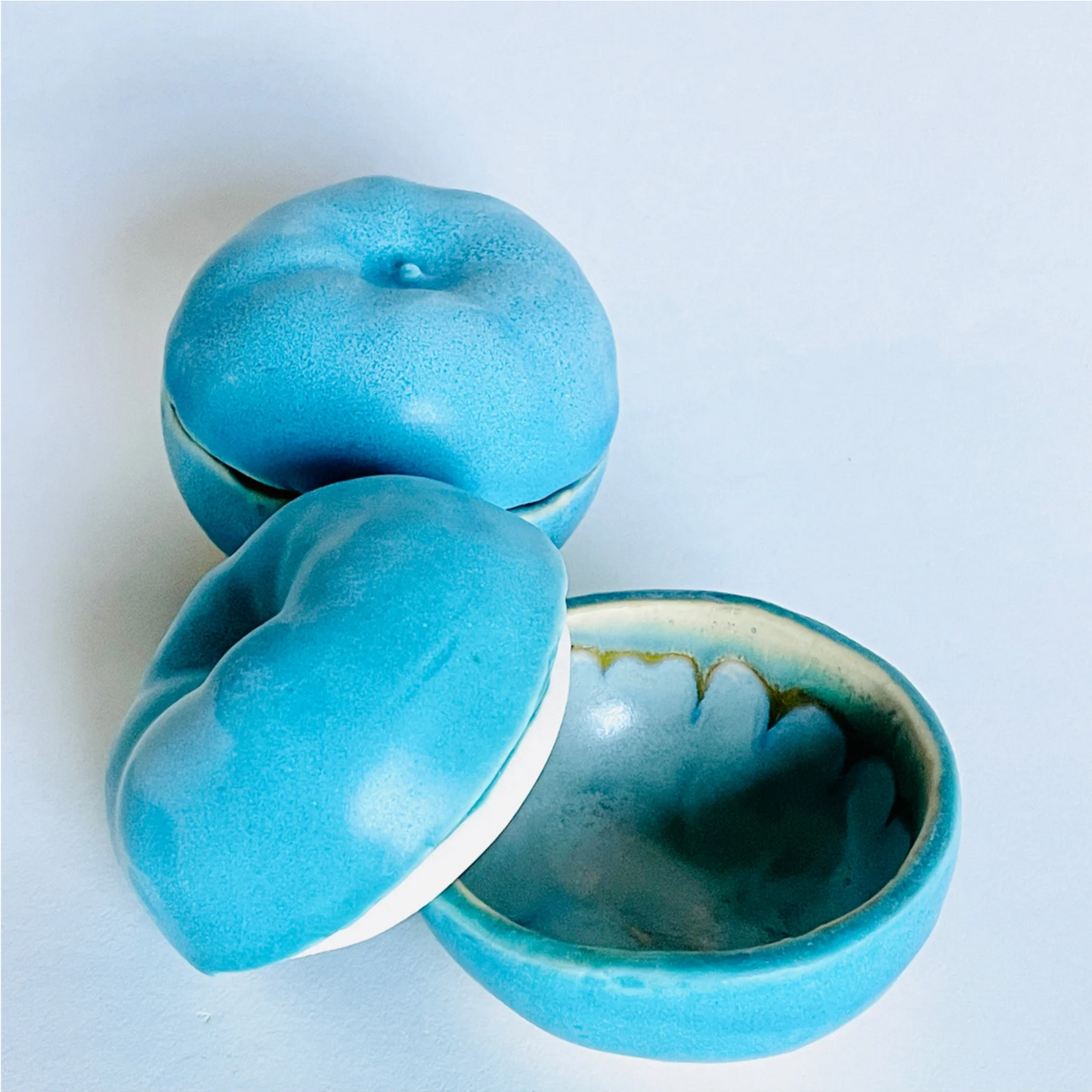 Beiko Ceramics Lidded Round Tomato: Dr. Payne/ Blue Nebula