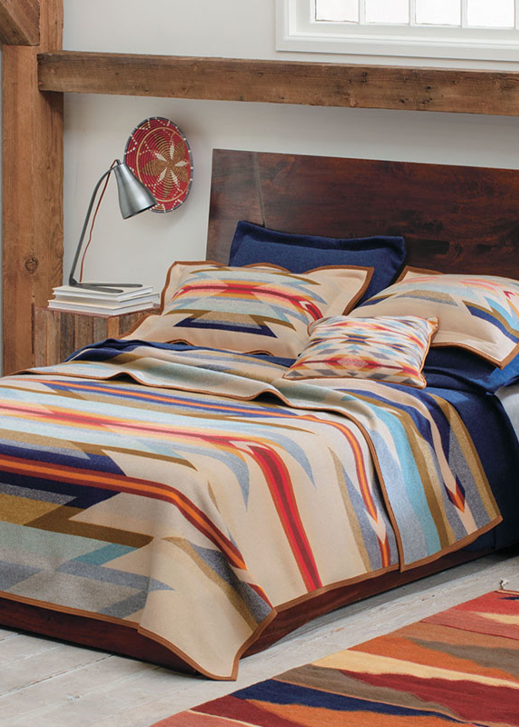 Pendleton Jacquard Unnapped Queen: Wyeth Trail