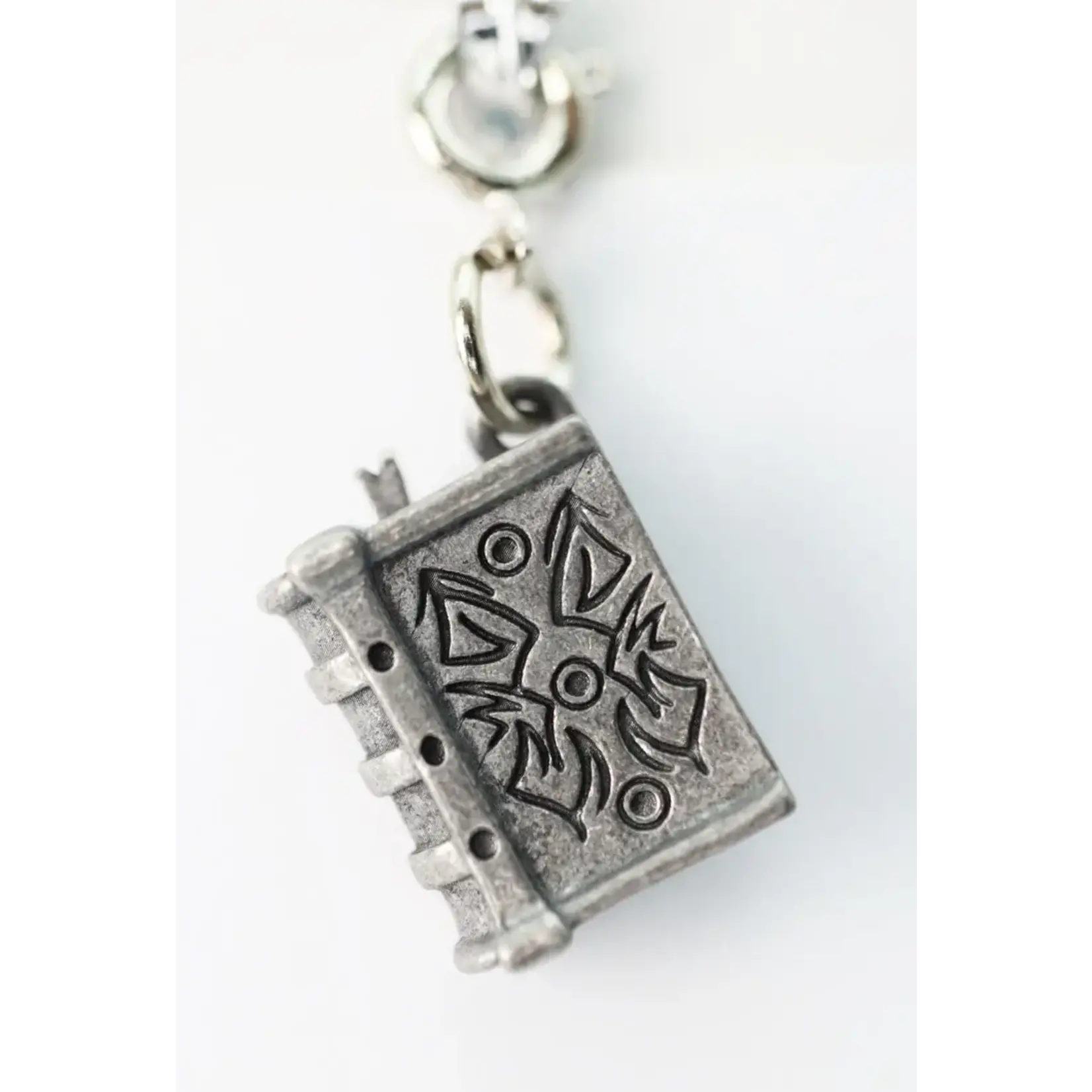 Foam Brain Traveler's Trinkets: Tome Charm