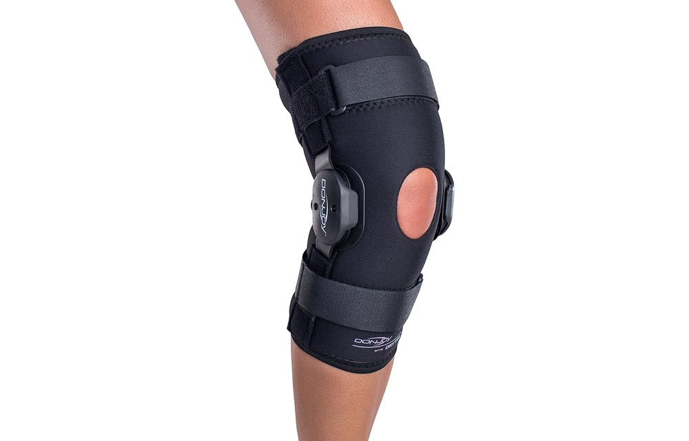 DJO Deluxe Hinged Knee Sleeve Open Patella