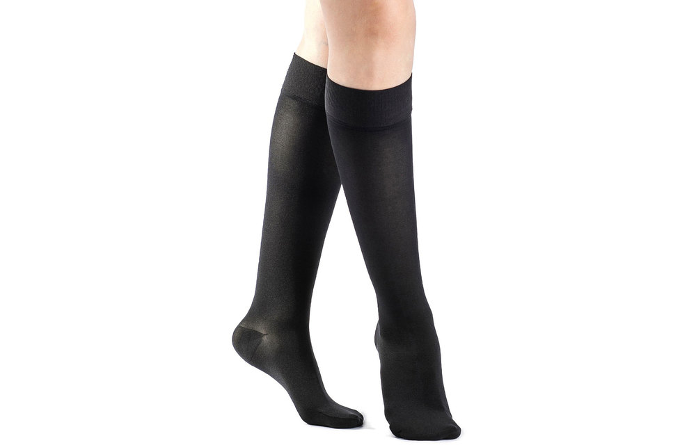 Essential Opaque for Women Knee High 20-30 mmHg