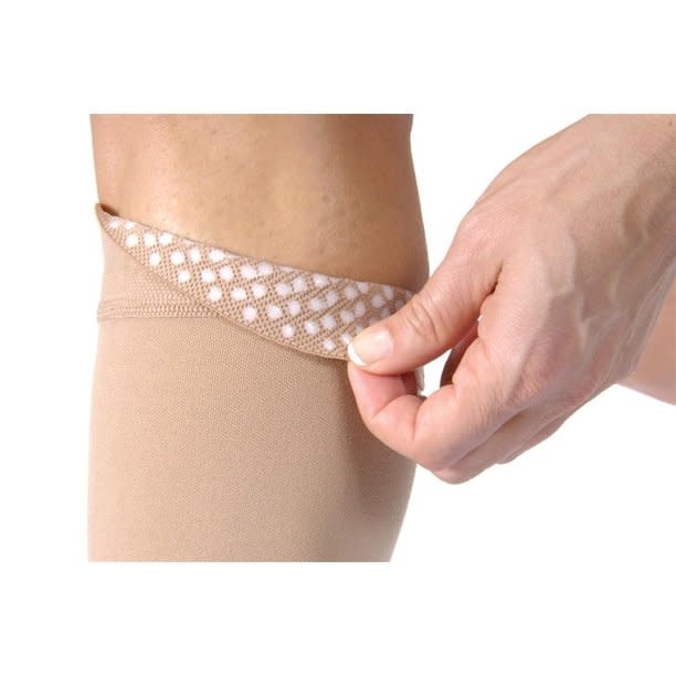 Essential Opaque for Women Knee High 20-30 mmHg