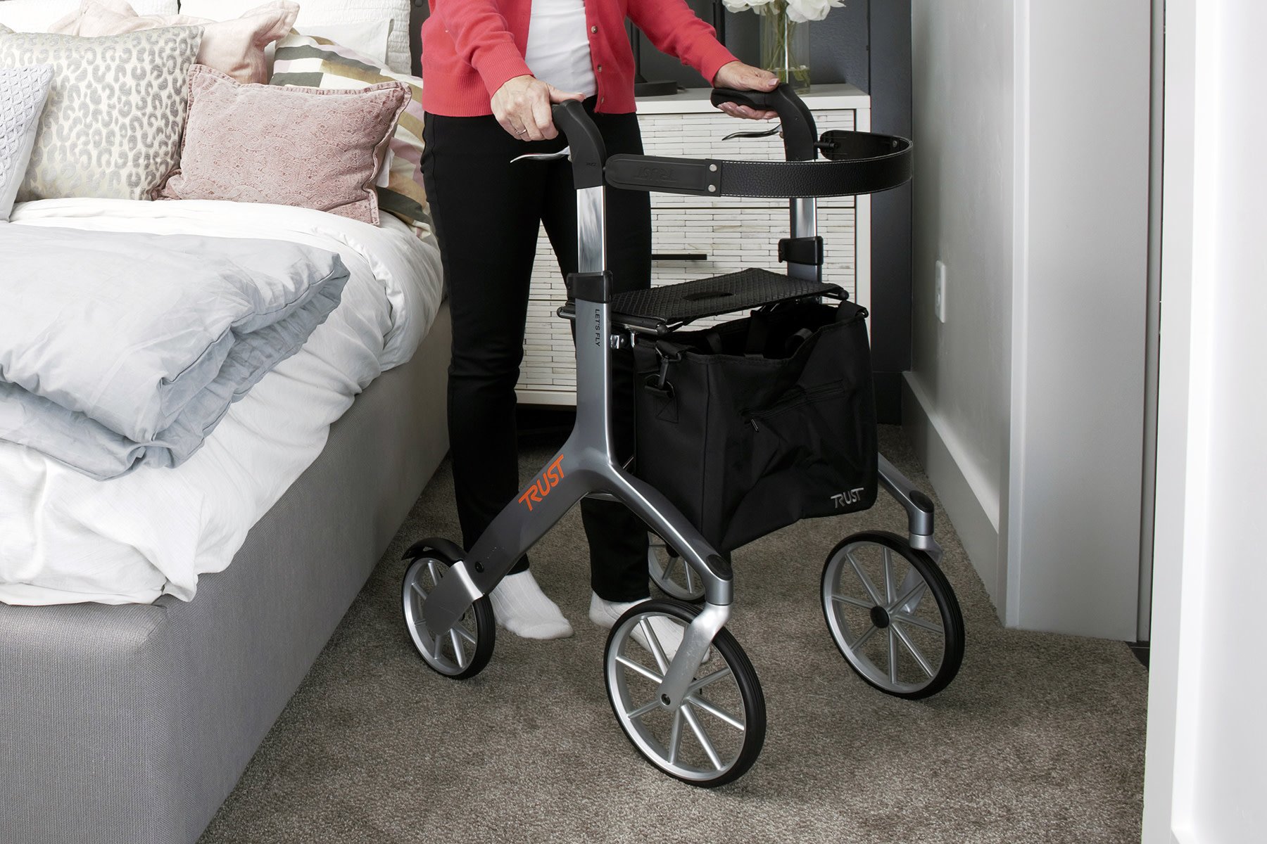 SIG-Signature Stander Let's Go Stander Rollator