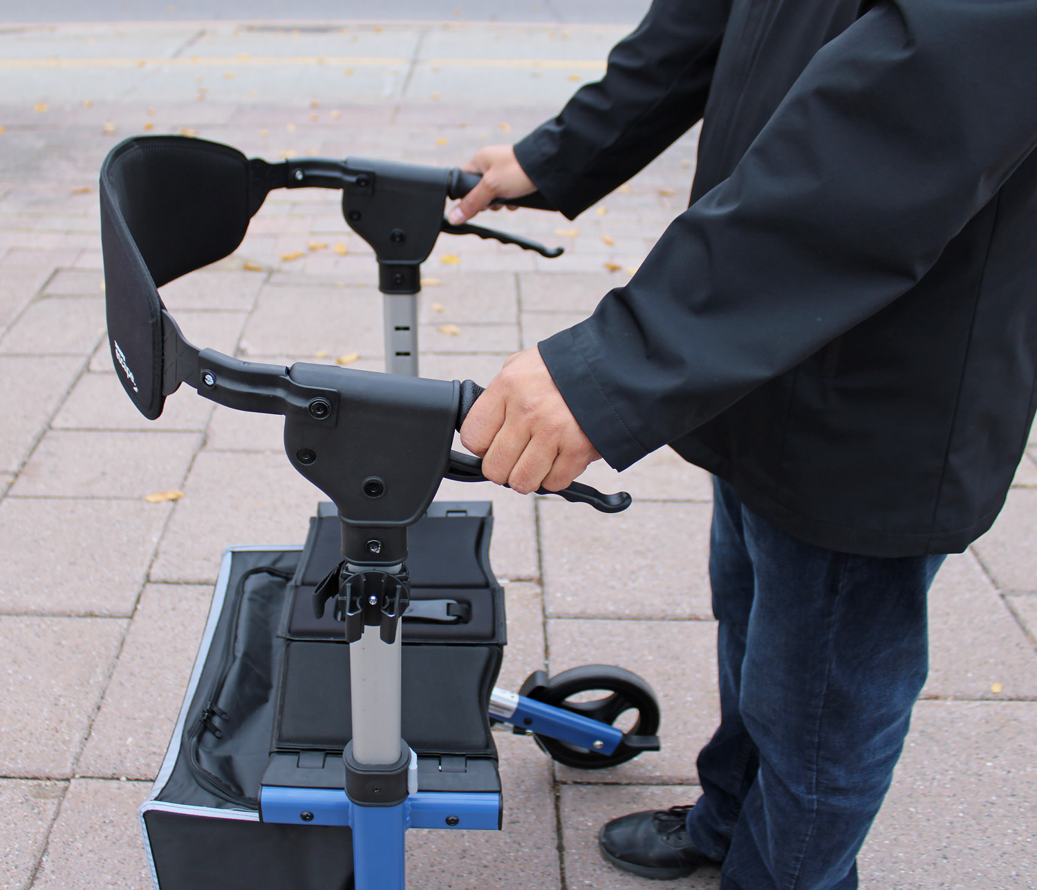 ESC-Escape Triumph Escape Rollator 300 lbs Weight Capacity