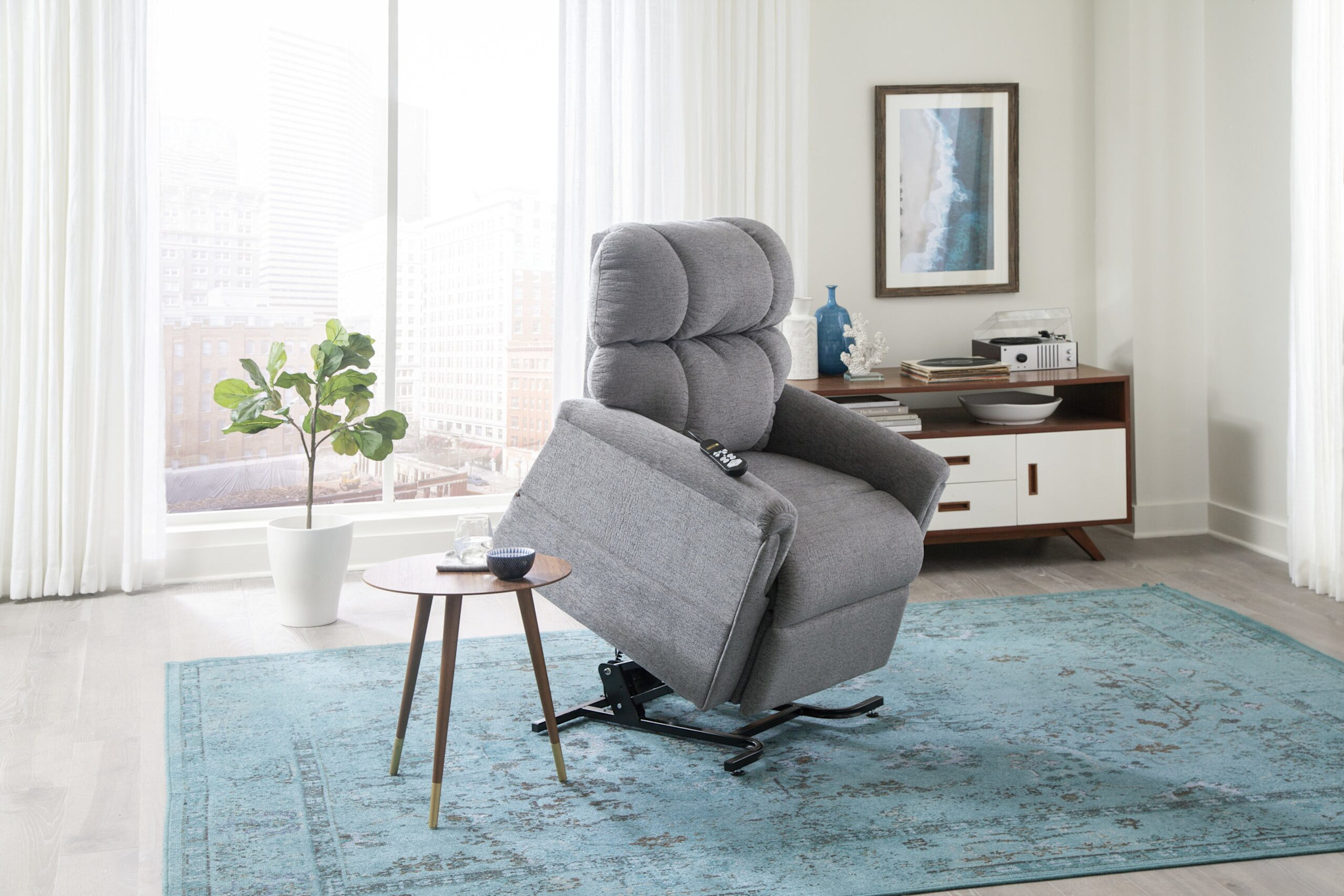 Golden Golden MaxiComforter Power Lift Chair  (Two Comfort Zone) PR535