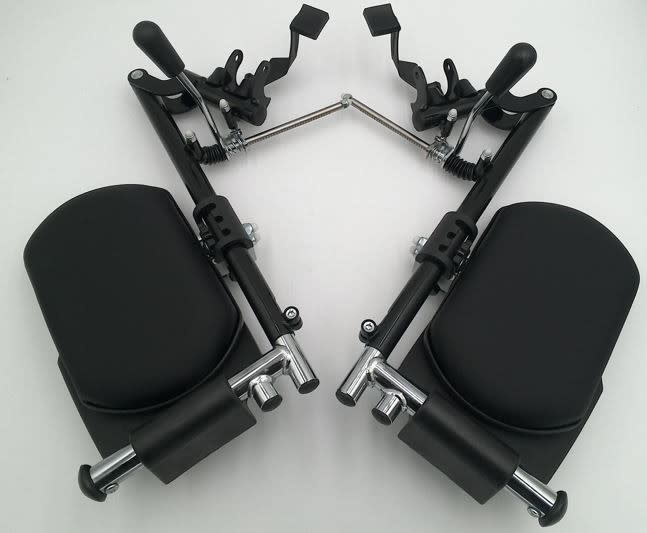 Drive Medical Drive Lynx Swing-Awayelevlegrest Wheelchair Footrests