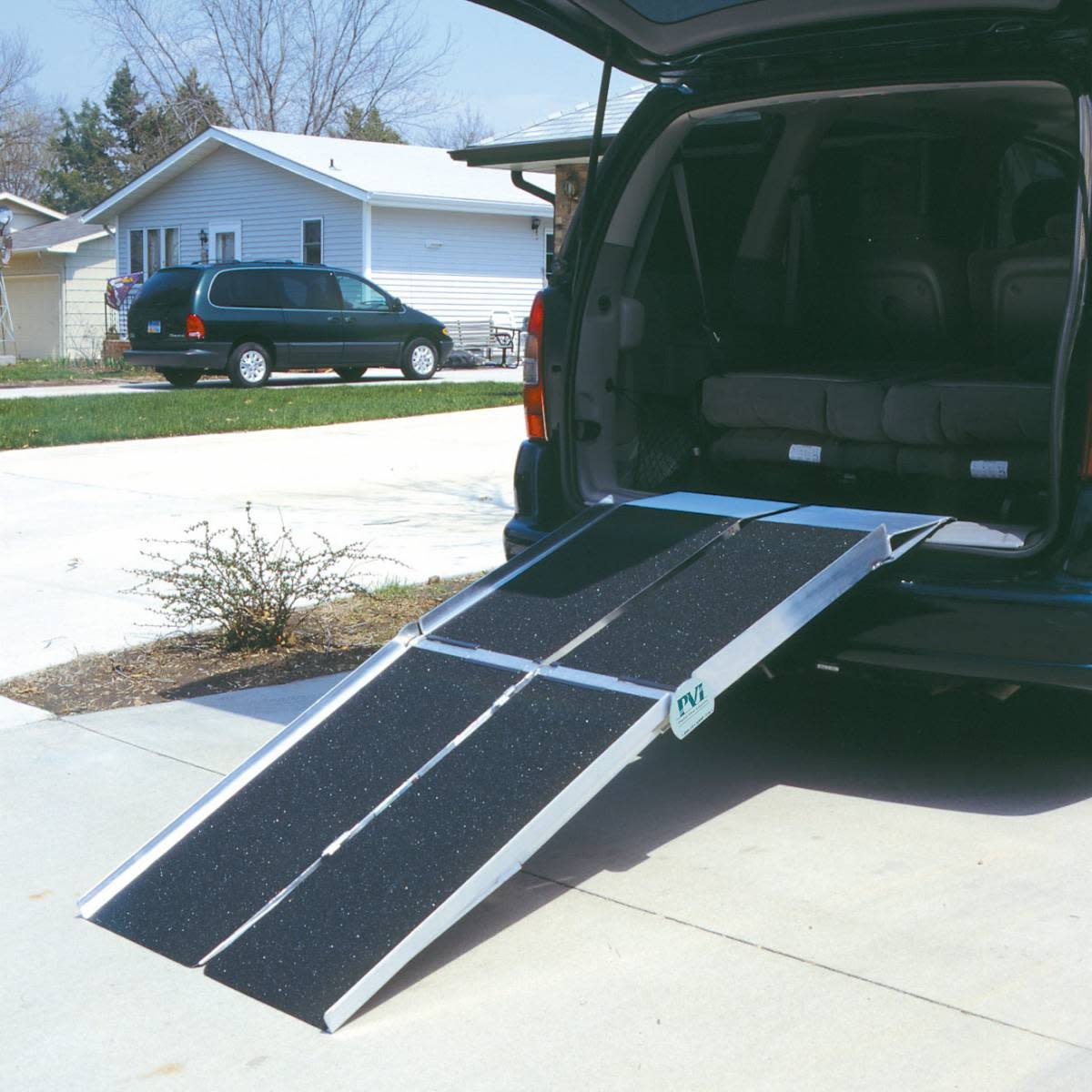 Prairie View Industries PVI Portable Multifold Reach Lightweight Ramp
