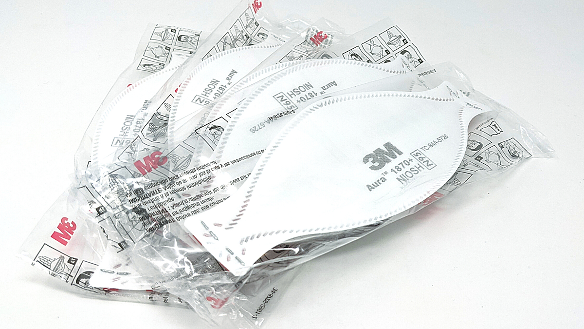 3M 3M Aura 1870+ Health Care Particulate Respirator & Surgical Mask 440/bx