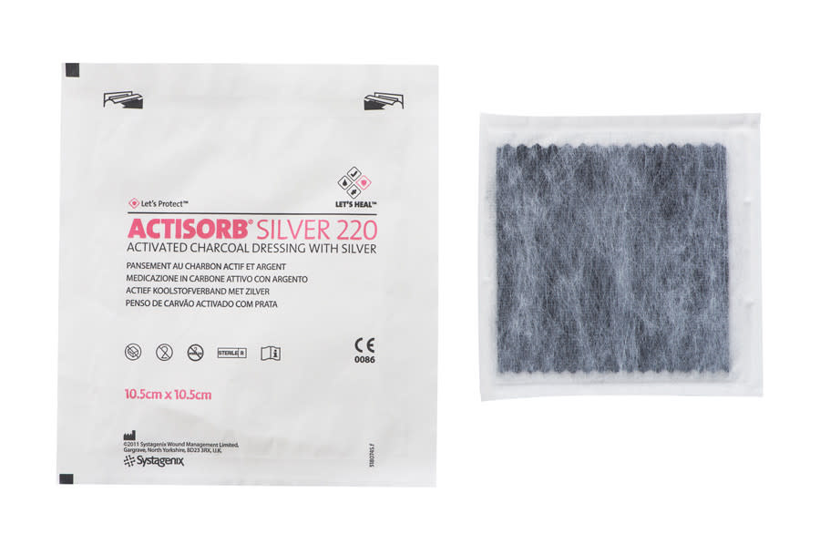 3M Actisorb® Silver 220 Activated Charcoal Dressing 10.5 x 10.5 cm Each