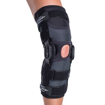 Playmaker II Knee Brace