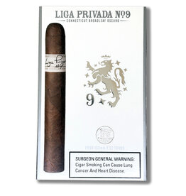 Liga Privada Liga Privada No9 Toro Petacas SLEEVE