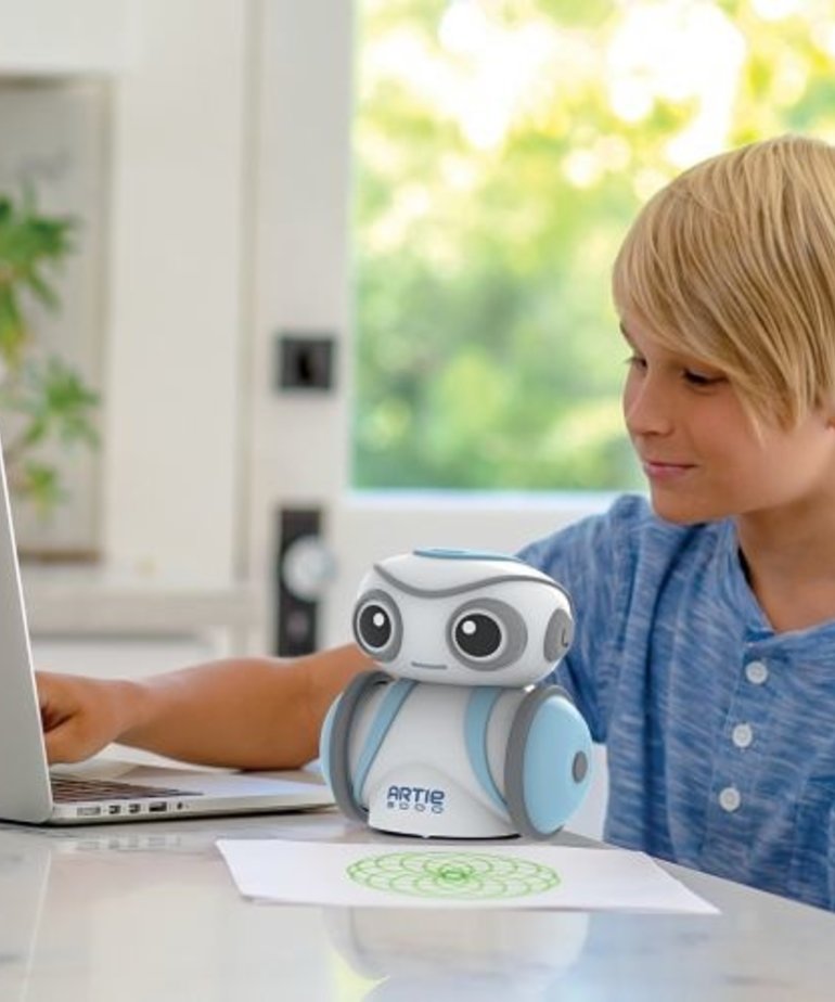 Artie 3000 The Coding Robot - Inspiring Young Minds to Learn