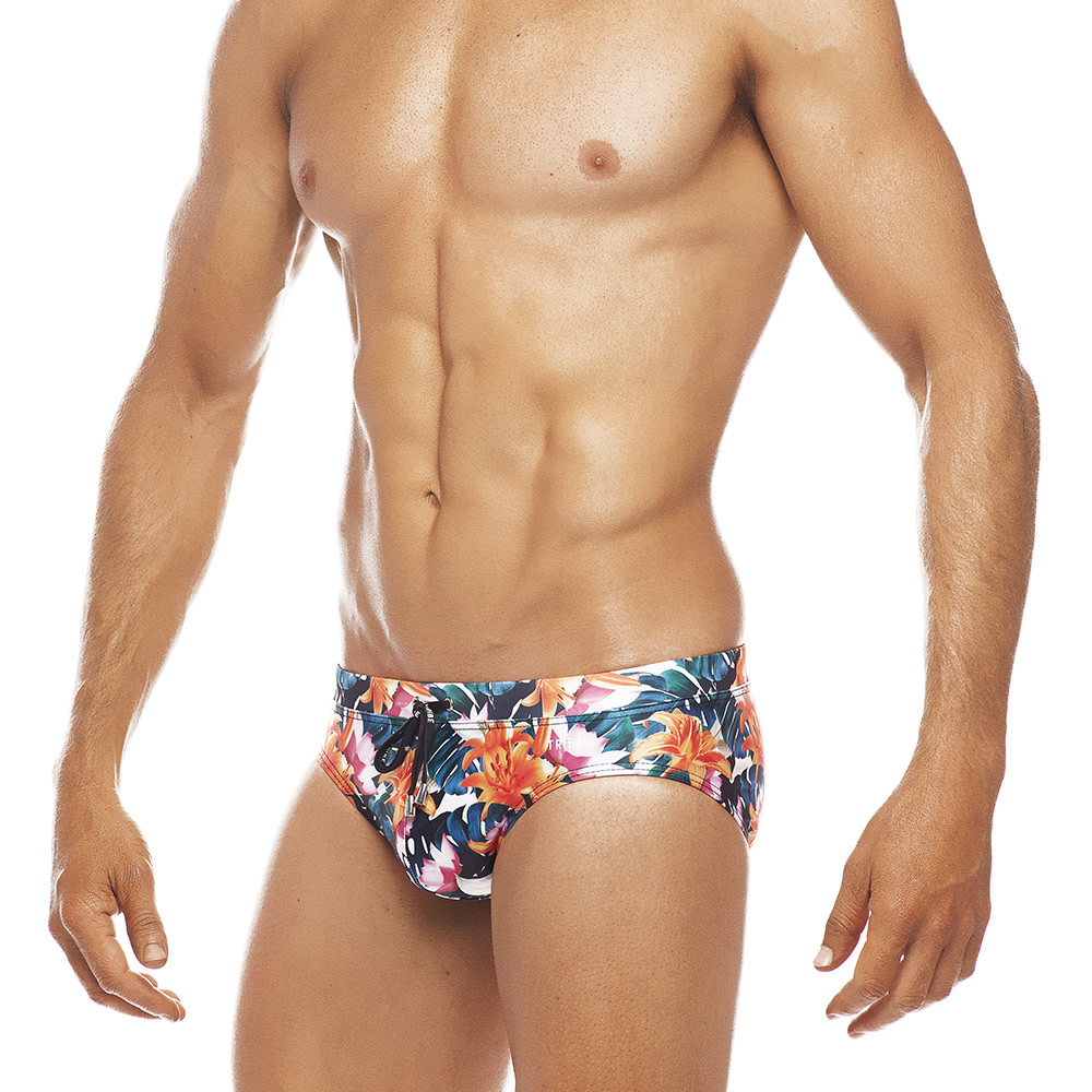 Tropicana, Lo Rise Brief