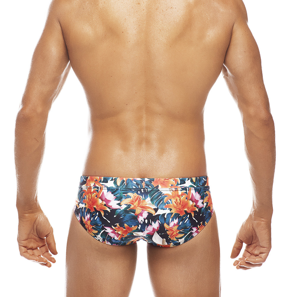 Tropicana, Lo Rise Brief