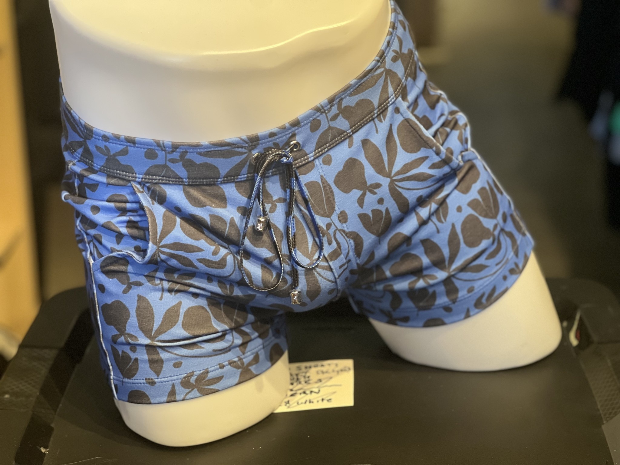 Pack 'em Shorts, 596 Floral