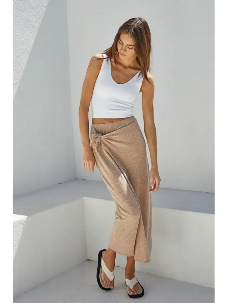 By Together Seamless Ribbed U/V Neck Crop Tank