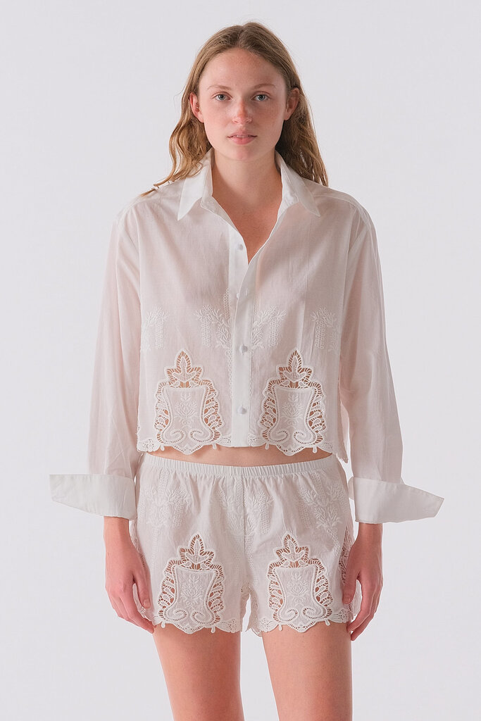 Wear Cissa The Shorty Shirt in Vintage Lace