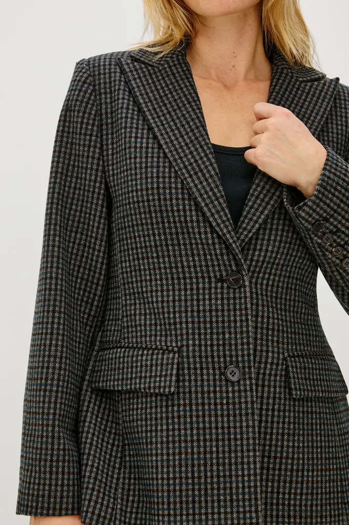 Rails Doris Blazer