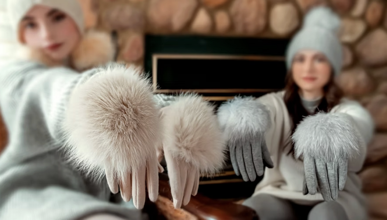 Mitchie's Matchings Knit Gloves with Fox Trim GLMK61
