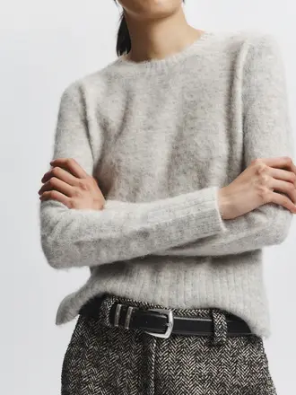 Saint Art Raylan Crewneck Fluffy Sweater