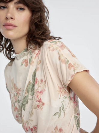 Favorite Daughter The Graceful Top