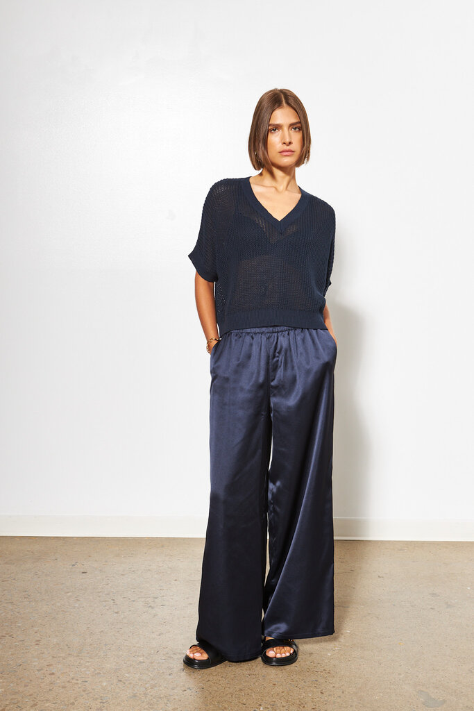 Line Piper Knit V-Neck