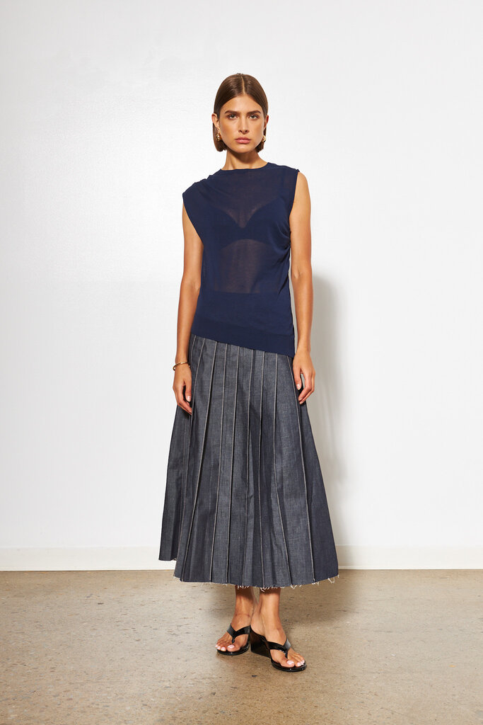 Line Blaire Slvelss Sheer Top