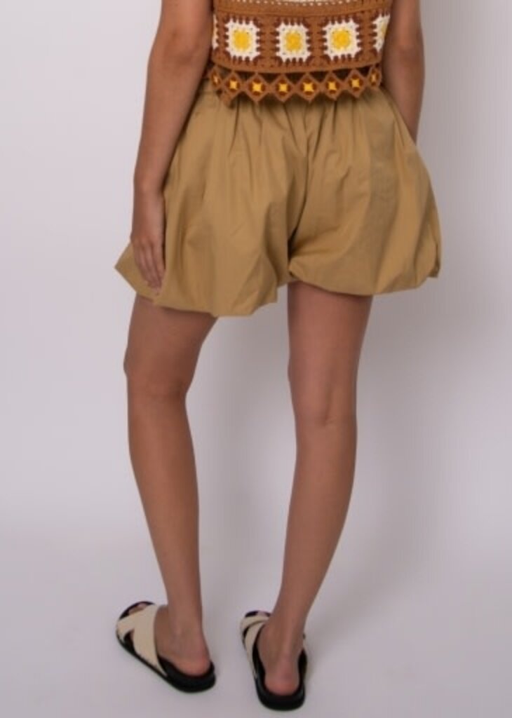 RD STYLE | HEDGE KARA LT WEIGHT TWILL PULL ON BUBBLE SHORT-TAN