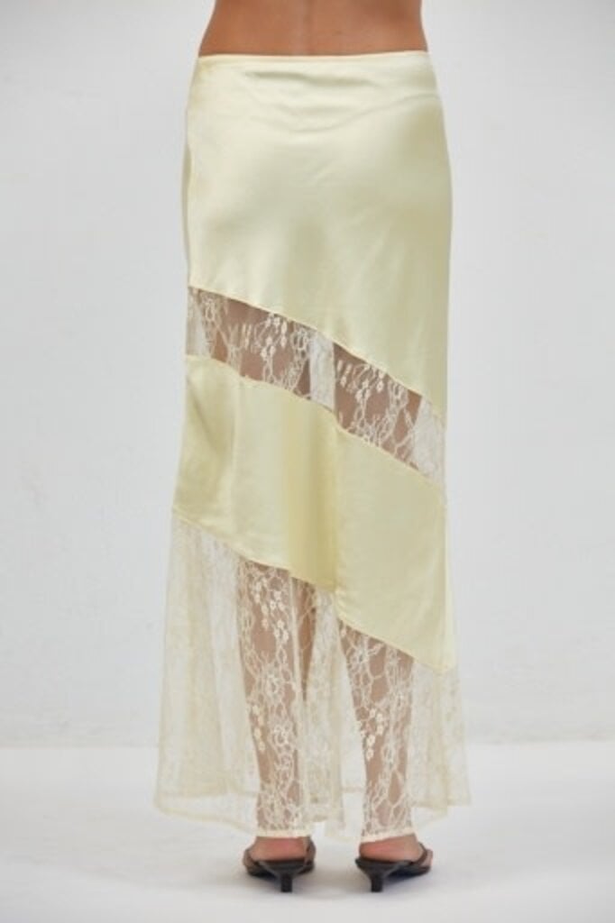 Place Showroom Sabrin Skirt