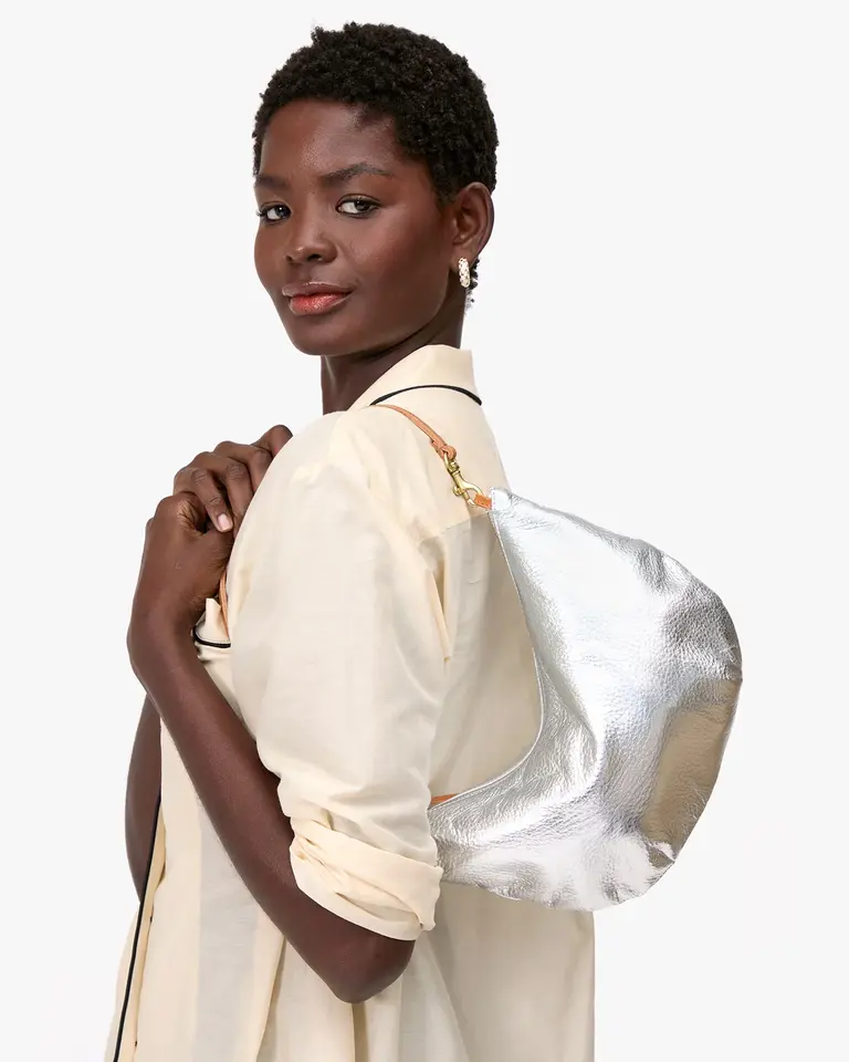 Clare V. Lune - Lamba