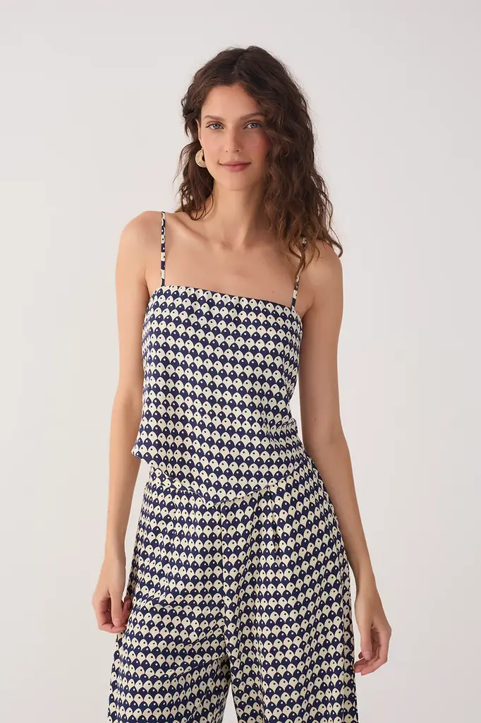 Dress To Clothing Escama Scarf Top