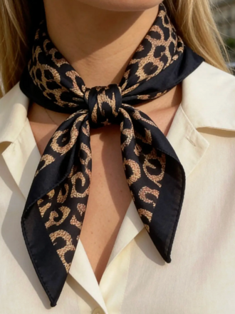 Lineta Silky Leopard Scarf  70x70